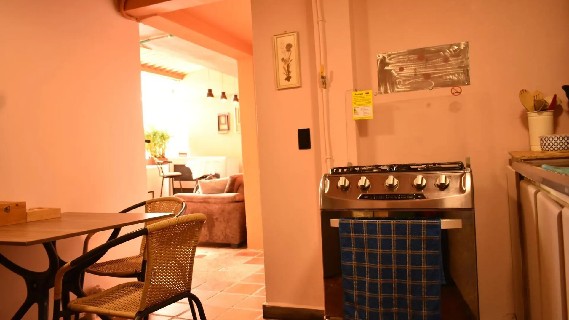 Casa Primavera Hostal Medellín Pensión
