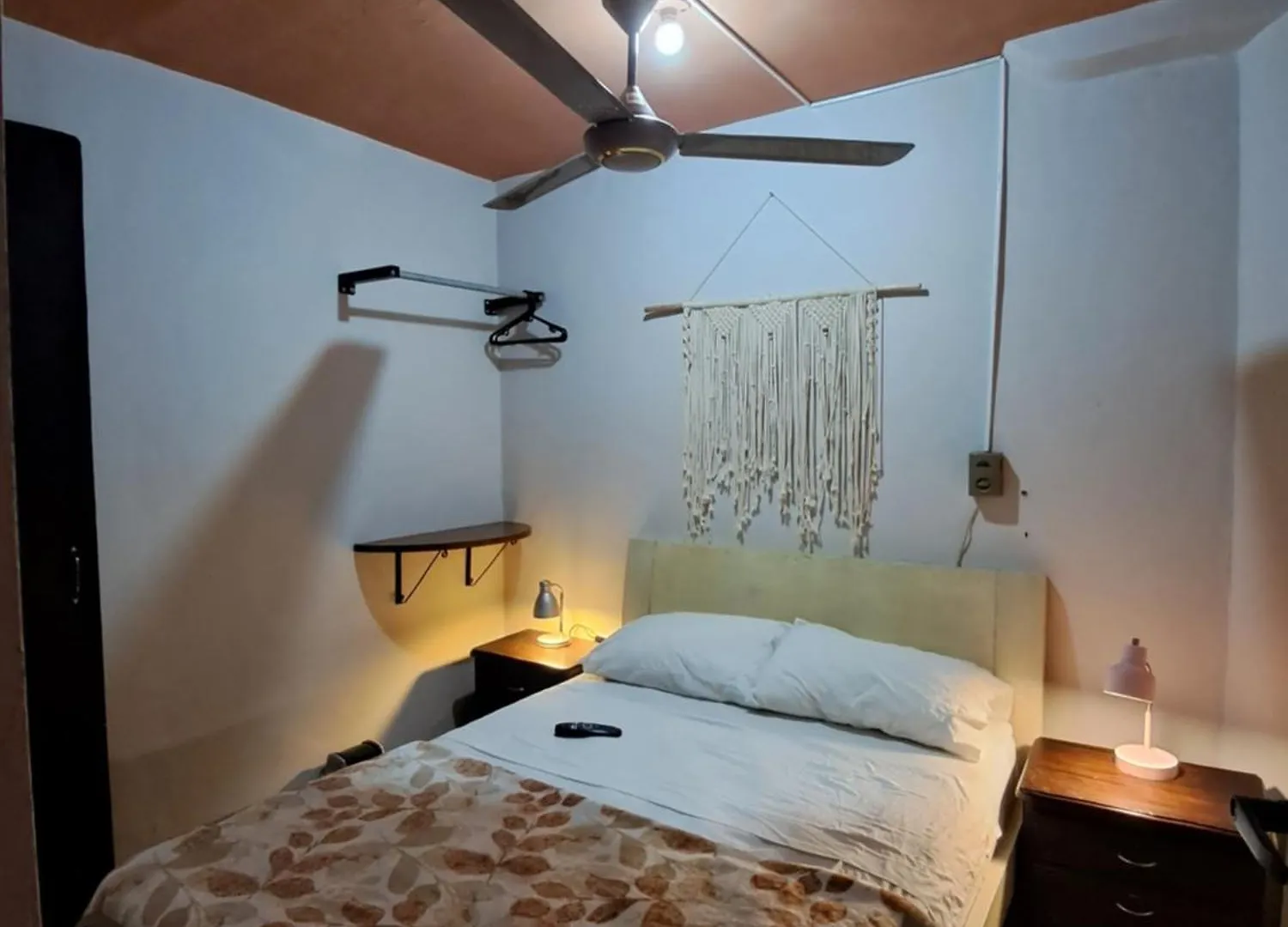 Pensión Casa Primavera Hostal Medellín