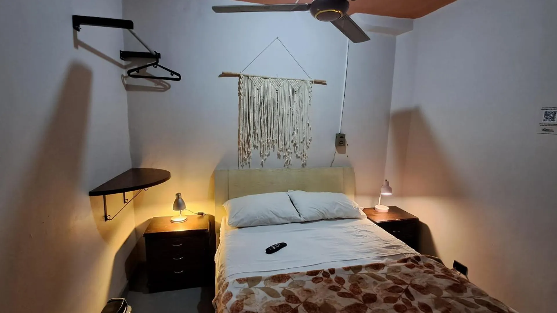 Pensión Casa Primavera Hostal Medellín